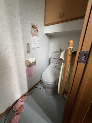 さいたま市南区神明　中古戸建のトイレ|コンパクトで使いやすいトイレです