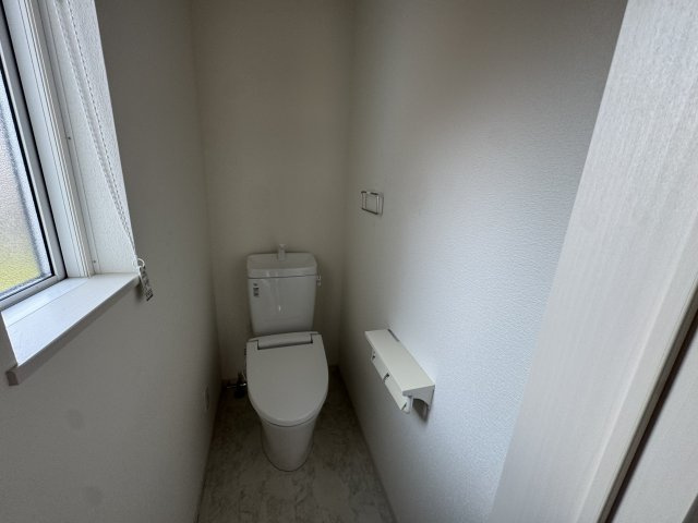 -三丁目不動産-　羽生市南羽生2丁目　令和3年築のトイレ|トイレもきれいです