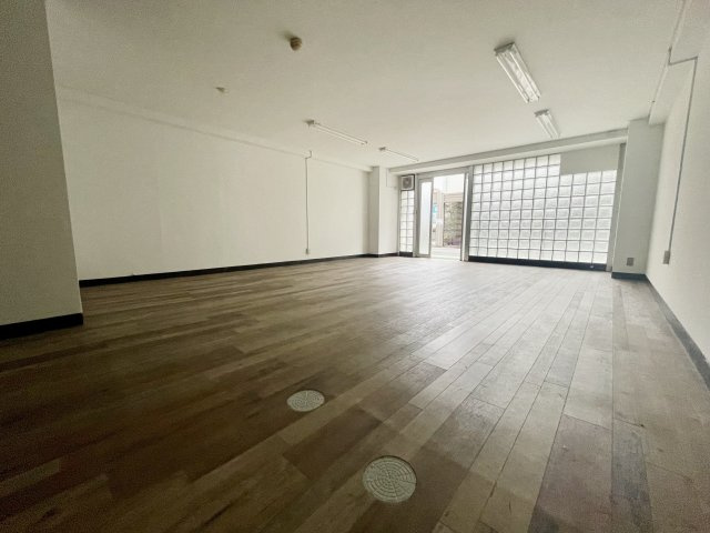 -三丁目不動産-　ビレッタ熊谷の洋室|明るい洋室です