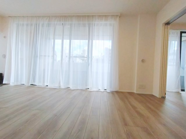 ライオンズステーションプラザ大和の居間・リビング