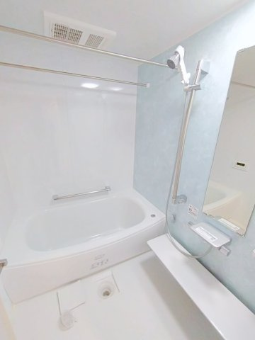 ライオンズステーションプラザ大和の浴室|落ち着いた空間のお風呂です