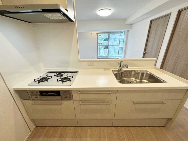 日商岩井西新井マンションのキッチン|きれいなキッチンです