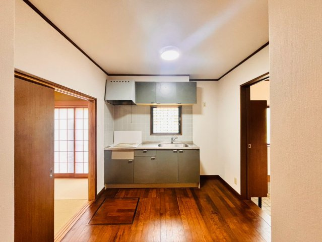 八街市滝台　中古戸建のキッチン|キッチンです