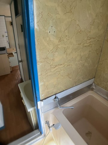 小金原第５コーポラスの浴室|シンプルな仕様の浴室