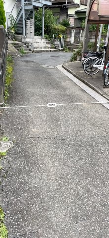 昭和レトロな和の趣、自分好みに育てるリノベ素材～神奈川県横浜市金沢区六浦3丁目～の前面道路含む現地写真|静かな環境が保たれています。
