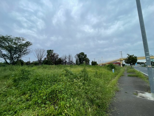 -三丁目不動産-　深谷市長在家　国道沿の前面道路含む現地写真