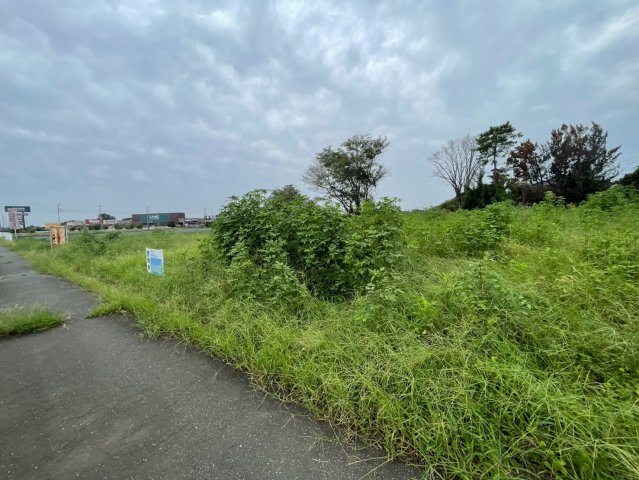 -三丁目不動産-　深谷市長在家　国道沿の外観