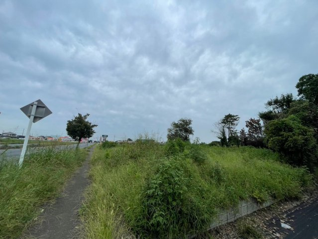 -三丁目不動産-　深谷市長在家　国道沿の外観