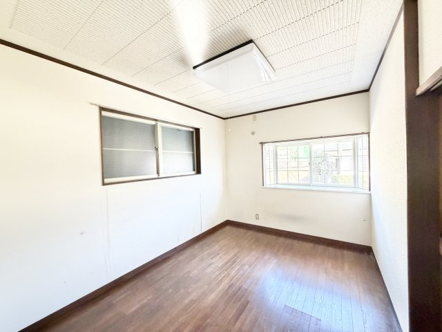 和良比戸建の洋室|使い勝手のいい洋室です
