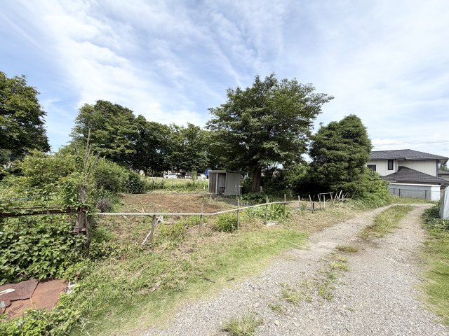 四街道市和良比資材置場の外観