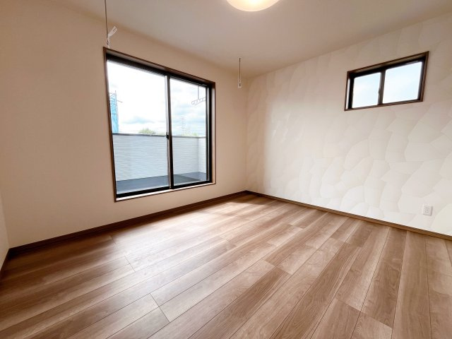 ワイウッドコート東松山市石橋第1期の寝室|落ち着いて過ごせるお部屋なので、寝室にいかがでしょうか