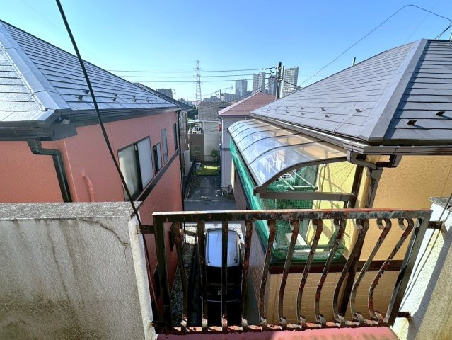 千葉県柏市花野井　中古テラスハウスのバルコニー|広々としたバルコニーです