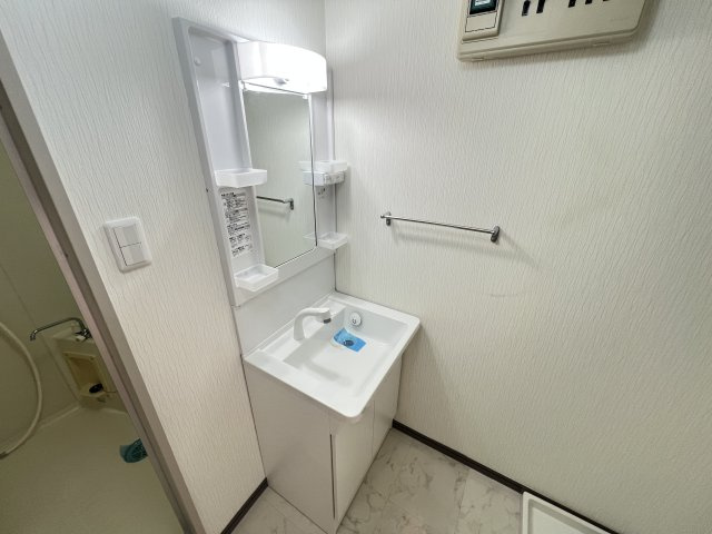 ハーヴェスト本郷の洗面所|＊他号室参考写真