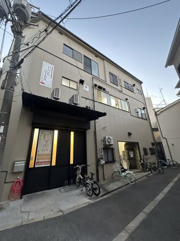 大阪市東成区東今里３丁目の店舗事務所の外観