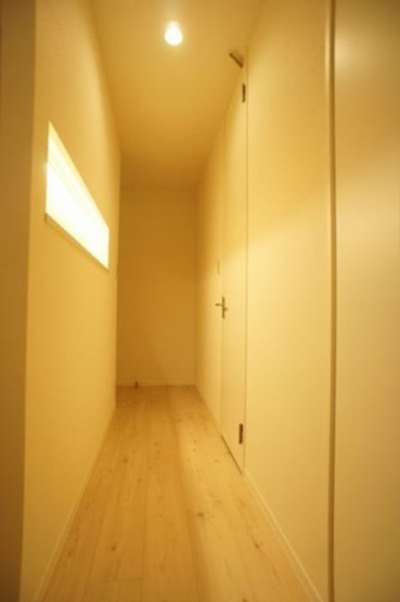 【内装】 | 廊下の雰囲気です。