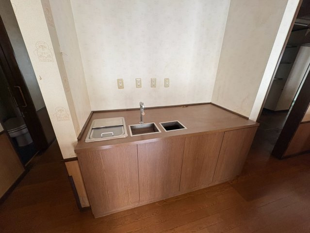 松戸市六高台６丁目の店舗