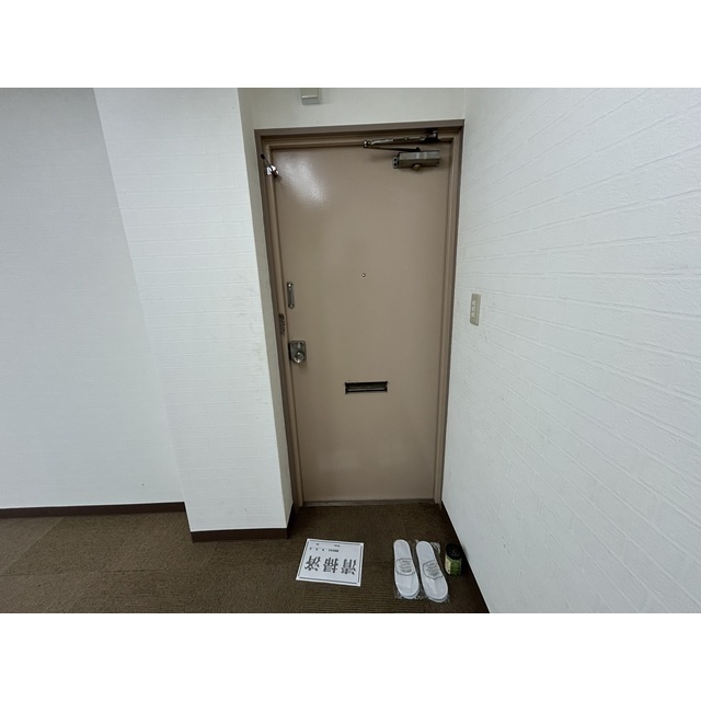 ヴィラサタ山崎の玄関|明るい玄関です