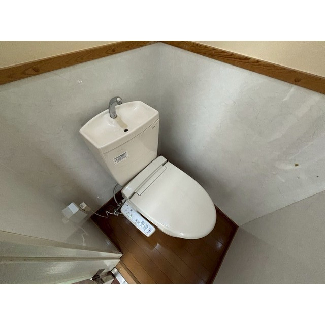 クミアイビルのトイレ|ゆったりとした空間のトイレです