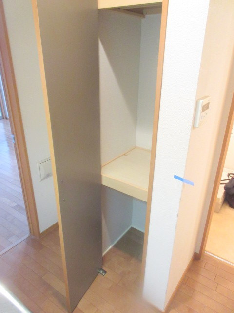 ボヌールトレセアの設備|★キッチン後ろに収納★