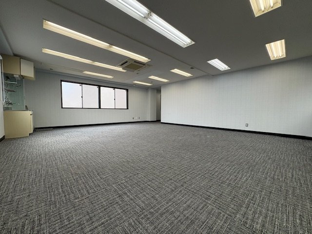 メランプスビルの内装|内装は落ち着いています