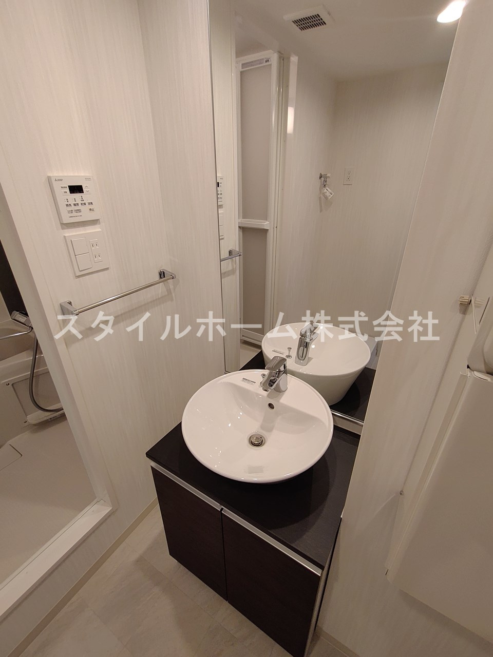 ADVANCE IWATAの独立洗面台