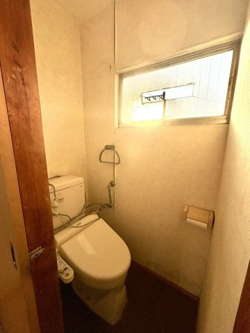 大弘ビルのトイレ|ゆったりとした空間のトイレです