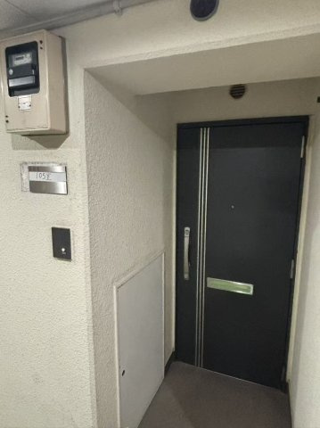 戸田第一コーポサンキョーのエントランス|建物の内部です