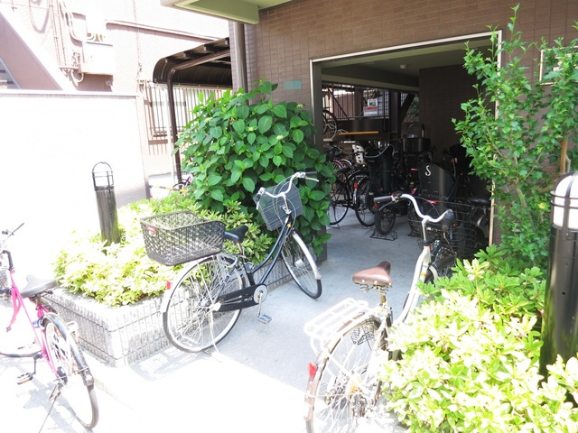 スターフラッツのその他共用部分|駐輪スペースです。