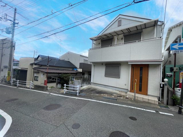 【前面道路含む現地写真】の画像