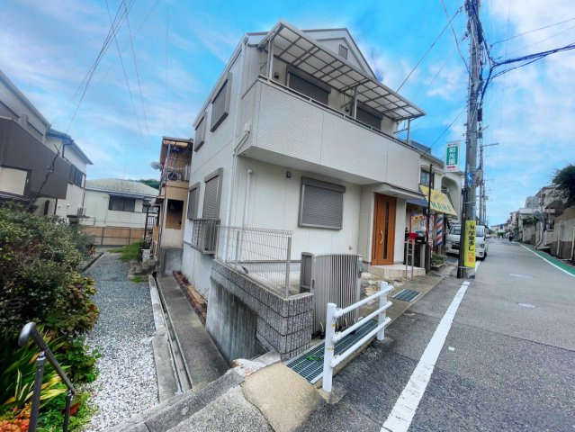 【前面道路含む現地写真】の画像