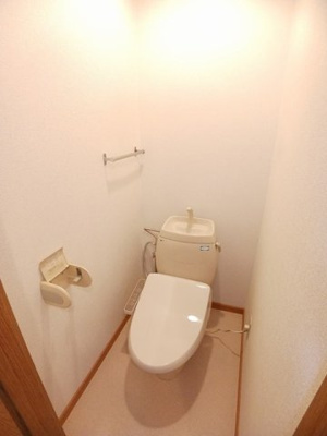【トイレ】 | エルディー和田 | ゆったりとした空間のトイレです
