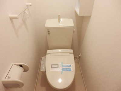 【トイレ】 | メゾン　ビオーラ西ノ庄　Ⅰ | トイレです