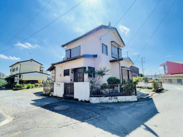 高麗川駅前貸家の外観