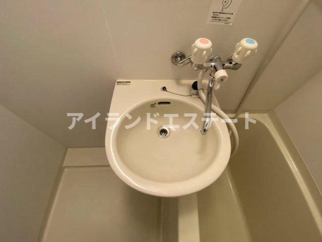 グルクスハイム経堂　駅近　バストイレ別　オートロックの洗面所