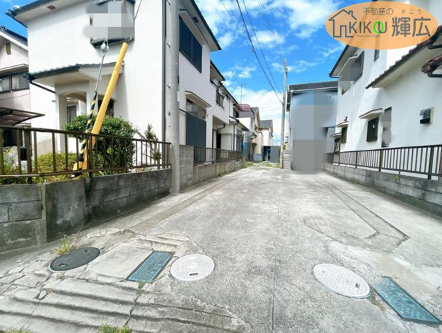 加古川市野口町北野　中古戸建の駐車場