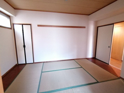 【寝室】 | 山和小路 | ゆとりの広さです