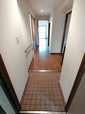 【玄関】 | 山和小路 | 明るい玄関です