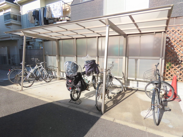 ＮＩＣＯ　ＳＯＬＥＩＬⅡのその他共用部分|★屋根付き駐輪場があります★