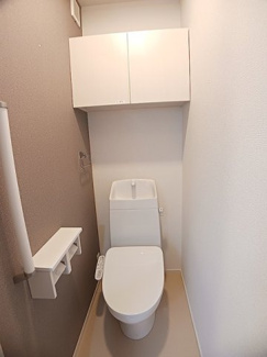【トイレ】 | ヒカルサ和歌山鳴神Ⅱ | 清潔感のあるトイレです