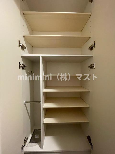 ファステート難波ミライズの収納