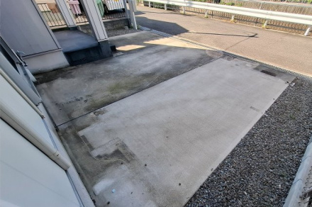 岸和田市加守町4丁目　中古戸建の駐車場