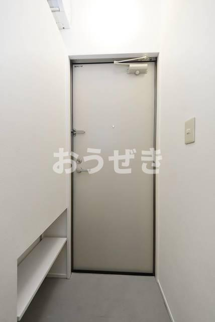 Ｌｉｇｅｒｅ駒沢大学の玄関