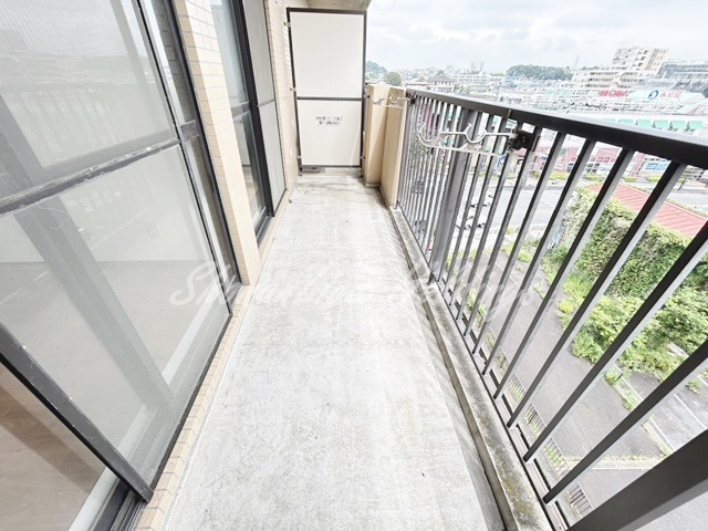 藤沢市藤沢３丁目の賃貸マンションのバルコニー