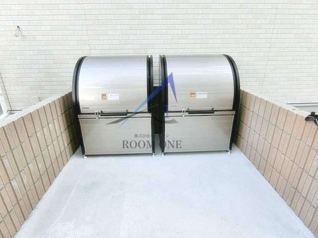 リブリ・ピアッツァ練馬高野台のその他共用部分|共用ごみ置き場です。