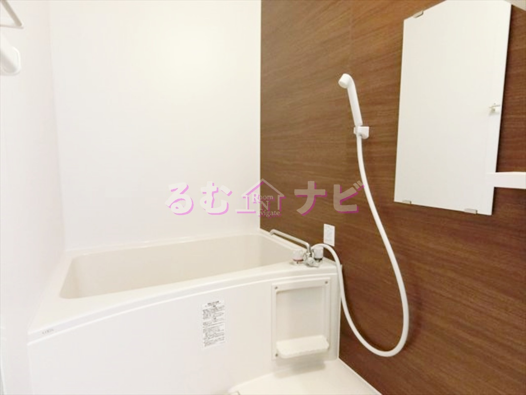 福岡市南区三宅２丁目のアパートの浴室