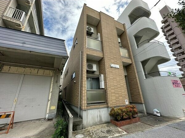 エスポワール桜本町の外観
