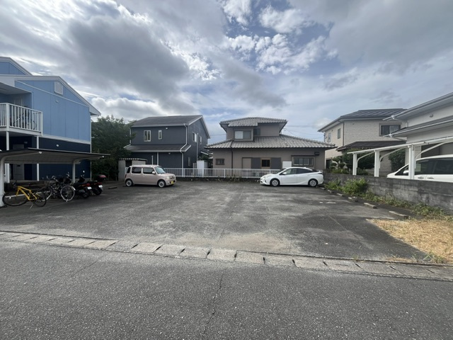 セジュールアビタシオンの駐車場