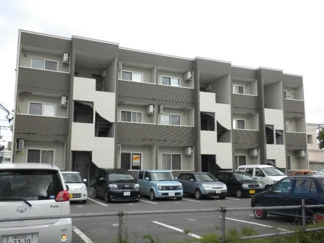 ラパーチェ813の外観