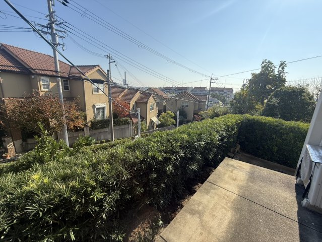 豊中市永楽荘三丁目古家付土地の展望|お庭からの眺望も良好です！