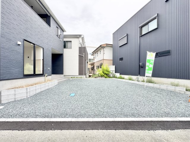 中央区 安新町　第1の駐車場|駐車場になります。車種にもよりますが、2～3台は駐車可能となっております。